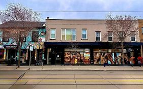 Dragon Gate Inn Toronto